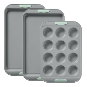 Pyrex® Metal Bakeware 3-Piece Set in Sage