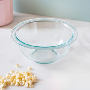 Alternative view of Pyrex® 1-quart Mixing Bowl