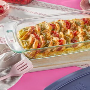 Alternative view of Pyrex® Easy Grab® 3-quart Glass Baking Dish with Blue Lid